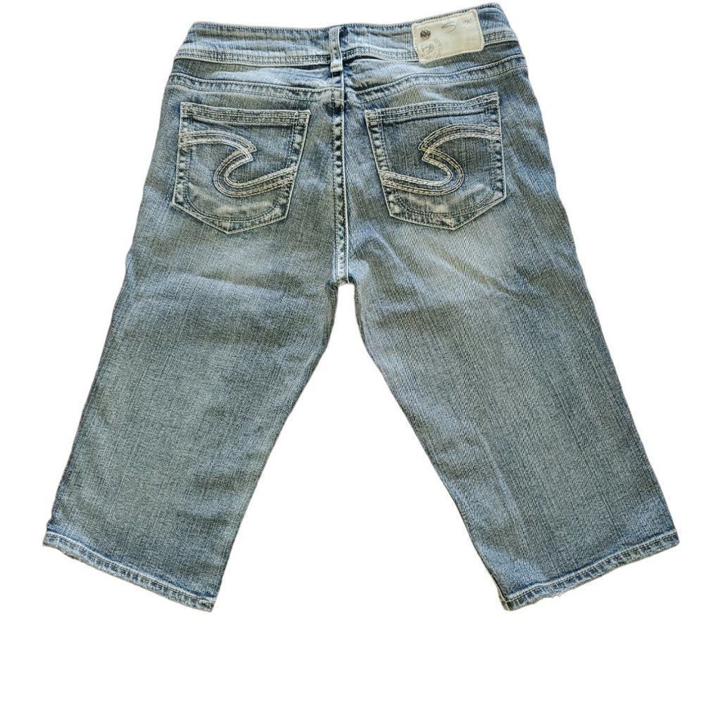 Silver Suki Bermuda Denim Jean Shorts Medium Wash Factory Fading Distressed 27